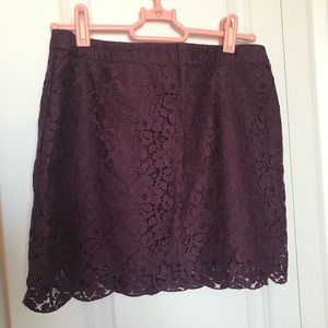 Aritzia tulula skirt in size 2